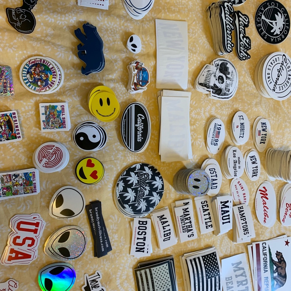 500 brandy Melville stickers - Picture 2 of 5